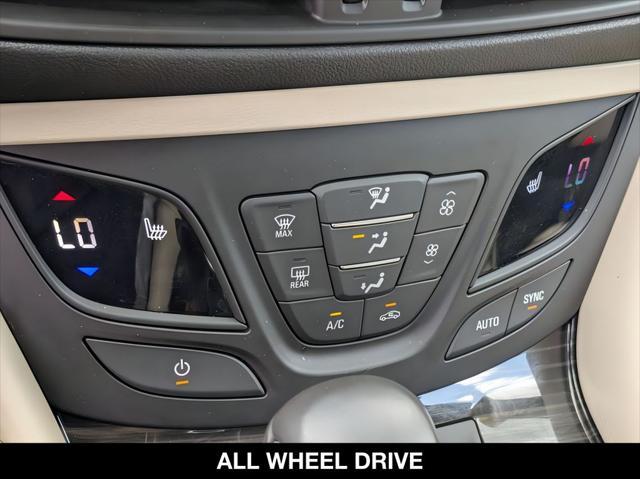 Photo of 2020 Summit White Buick Envision