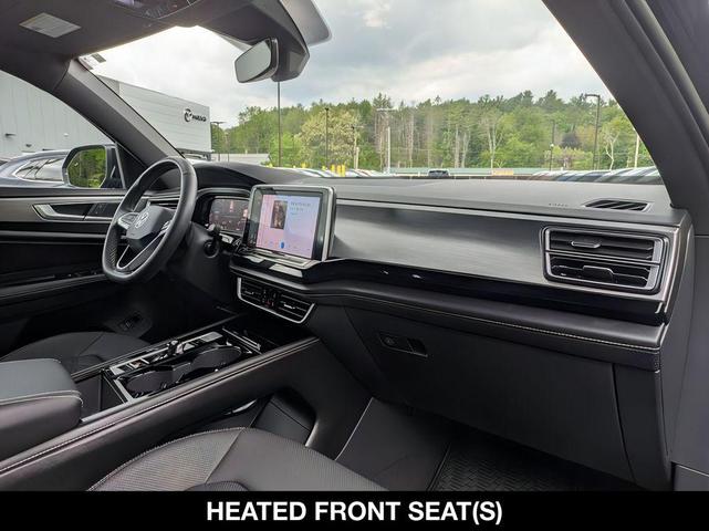 Photo of 2024 Deep Black Pearl Volkswagen Atlas Cross Sport
