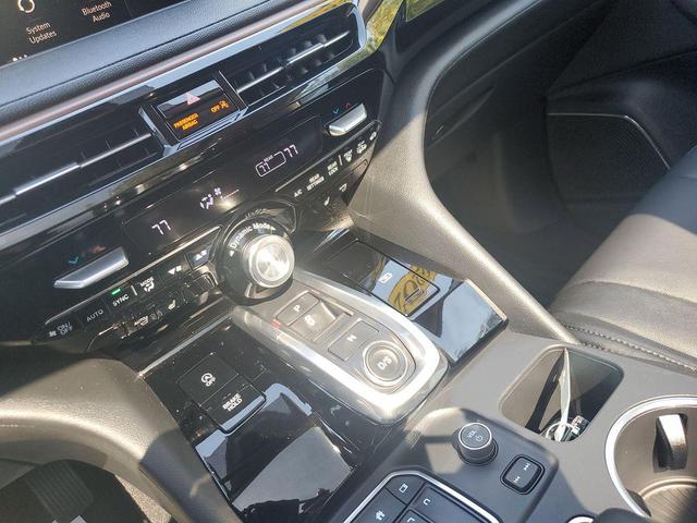 Photo of 2022 Platinum White Pearl Acura MDX