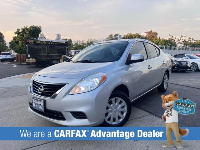 Photo of 2012 Brilliant Silver Metallic Nissan Versa