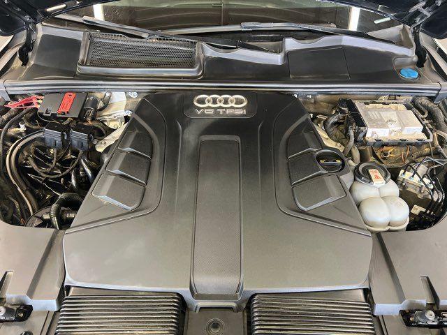Photo of 2017 Black Audi Q7