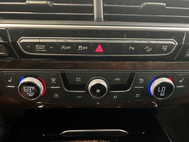Photo of 2017 Black Audi Q7