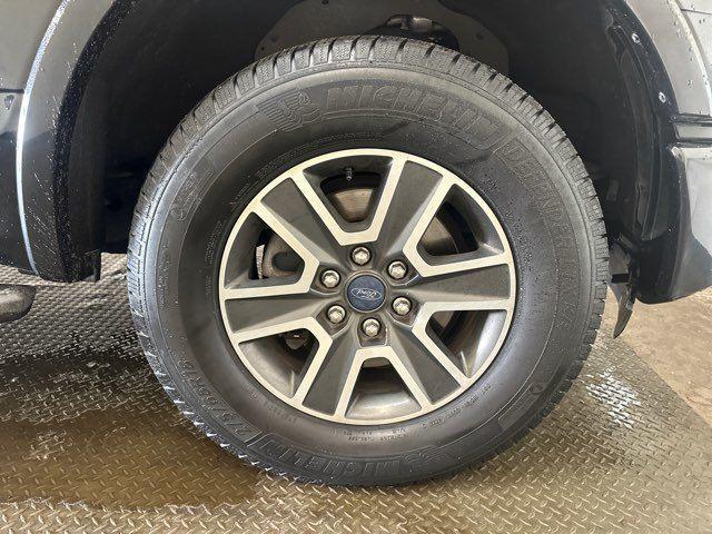 Photo of 2015 Tuxedo Black Metallic Ford F-150