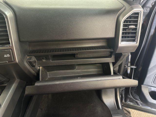Photo of 2015 Tuxedo Black Metallic Ford F-150