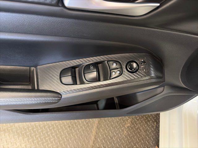 Photo of 2025 White Nissan Altima