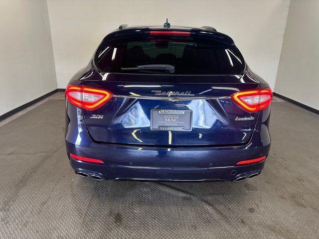 Photo of 2017 Blue Maserati Levante