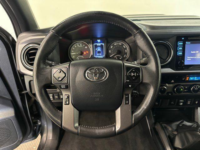 Photo of 2018 Midnight Black Metallic Toyota Tacoma