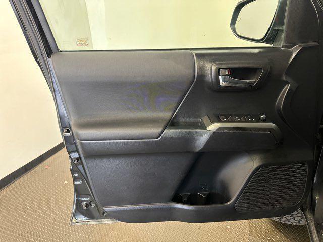 Photo of 2018 Midnight Black Metallic Toyota Tacoma