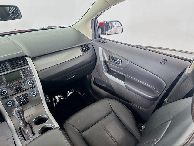 Photo of 2012 Red Candy Metallic Tinted Clearcoat Ford Edge