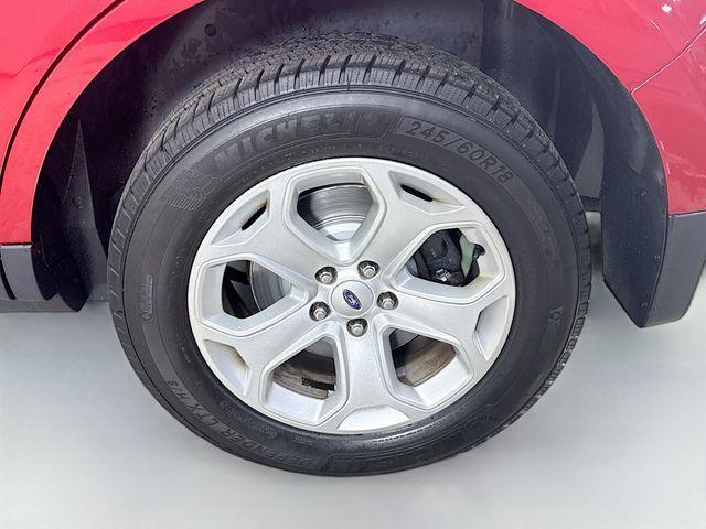 Photo of 2012 Red Candy Metallic Tinted Clearcoat Ford Edge
