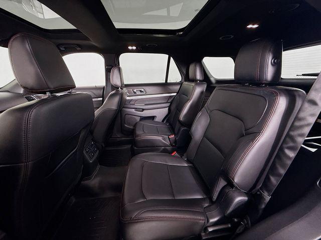 Photo of 2019 Agate Black Metallic Ford Explorer