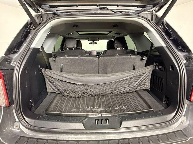 Photo of 2022 Carbonized Gray Metallic Ford Explorer