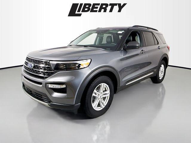 Photo of 2022 Carbonized Gray Metallic Ford Explorer