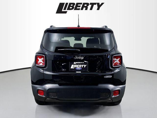 Photo of 2021 Black Clearcoat Jeep Renegade