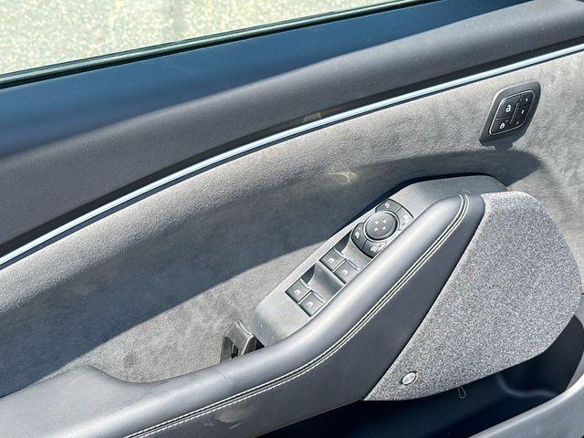 Photo of 2025 Gray Metallic Ford Mustang Mach-E
