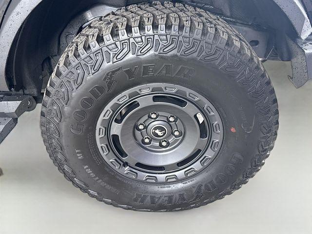 Photo of 2024 Shadow Black Ford Bronco