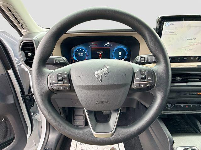 Photo of 2025 Oxford White Ford Bronco Sport