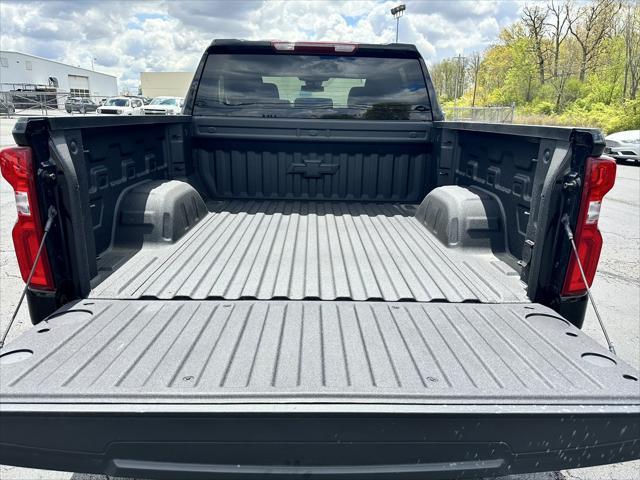 Photo of 2023 Black Chevrolet Silverado 1500