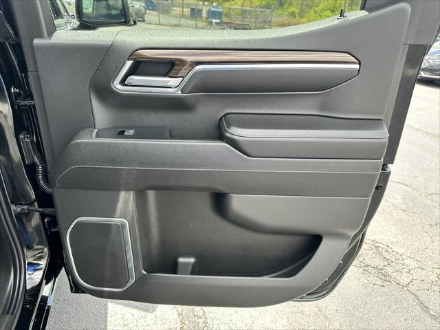 Photo of 2023 Black Chevrolet Silverado 1500