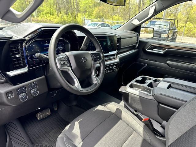 Photo of 2023 Black Chevrolet Silverado 1500