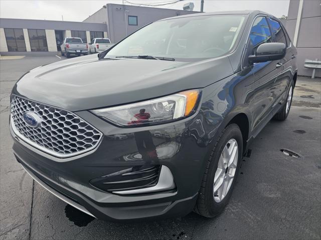 2023 Ford Edge