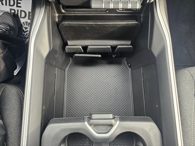 Photo of 2020 Bright White Clearcoat RAM 1500