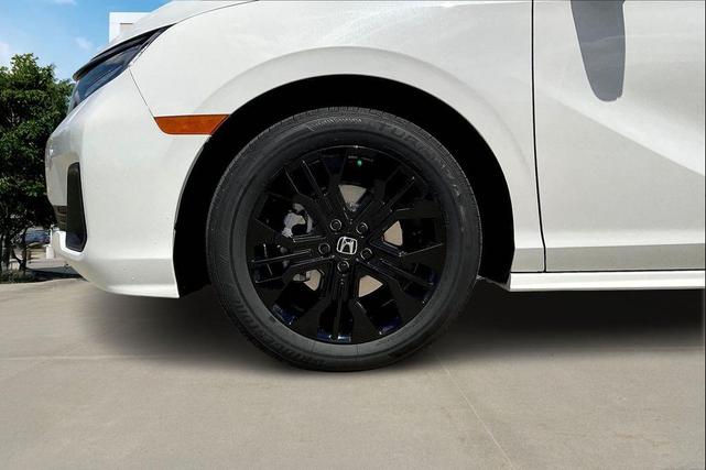 Photo of 2026 Platinum White Pearl Honda Odyssey
