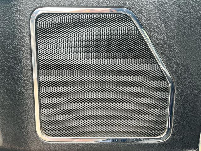 Photo of 2019 White Platinum Ford F-350