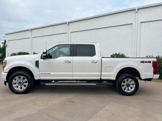 Photo of 2019 White Platinum Ford F-350