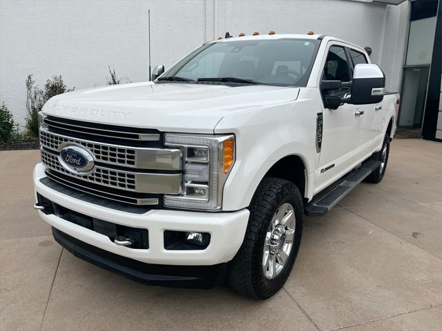 Photo of 2019 White Platinum Ford F-350