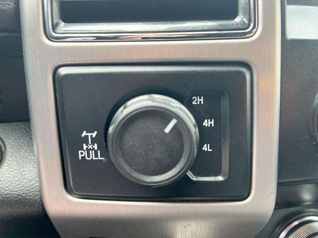 Photo of 2019 White Platinum Ford F-350