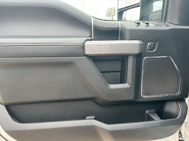 Photo of 2019 White Platinum Ford F-350