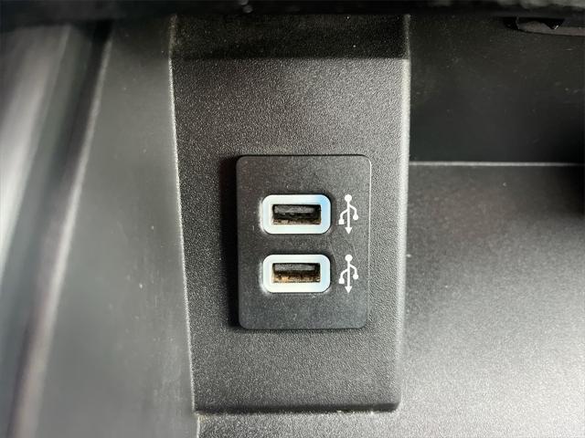 Photo of 2019 White Platinum Ford F-350