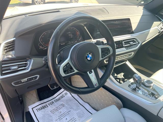 Photo of 2023 Mineral White Metallic BMW X5