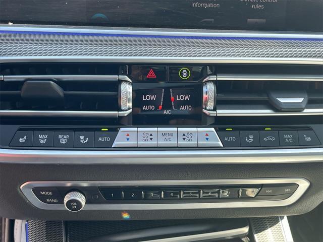 Photo of 2023 Mineral White Metallic BMW X5