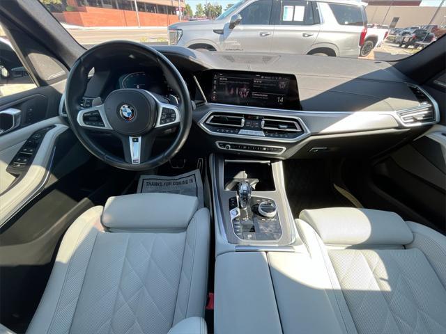 Photo of 2023 Mineral White Metallic BMW X5