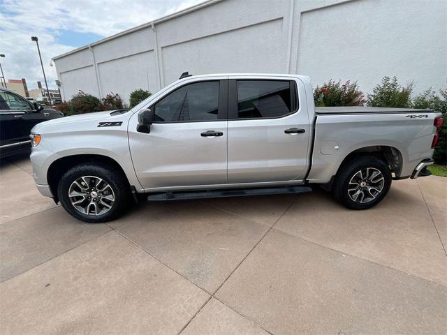 Photo of 2022 Silver Ice Metallic Chevrolet Silverado 1500