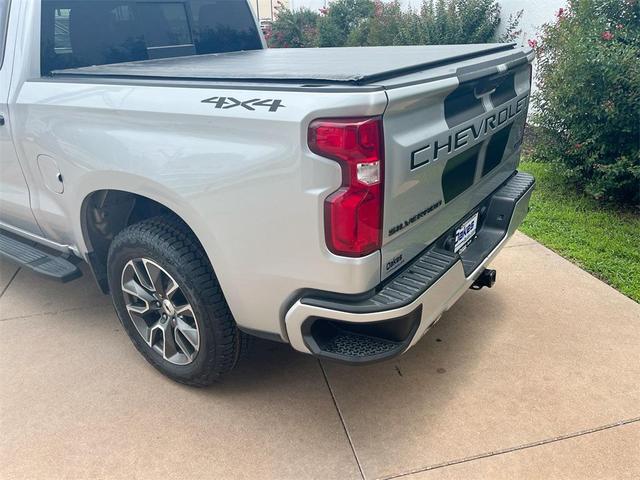 Photo of 2022 Silver Ice Metallic Chevrolet Silverado 1500