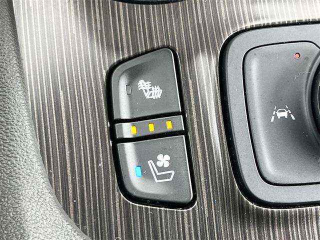 Photo of 2022 Satin Steel Metallic GMC Acadia