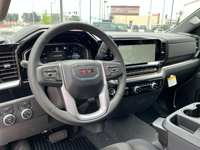 Photo of 2025 Summit White GMC Sierra 1500
