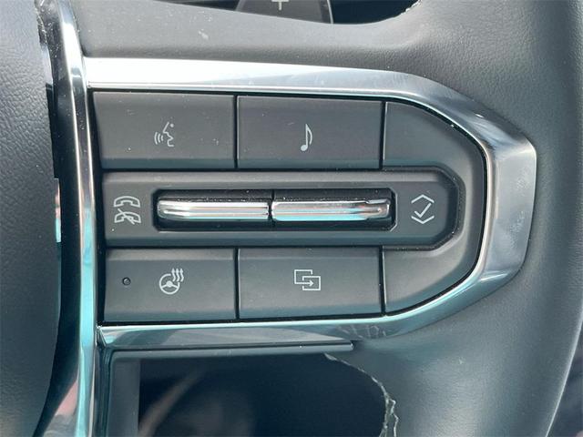 Photo of 2025 Summit White GMC Acadia
