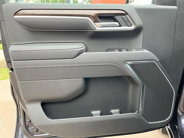 Photo of 2025 Titanium Rush Metallic GMC Sierra 1500