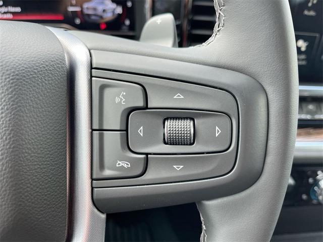 Photo of 2025 Summit White GMC Sierra 1500