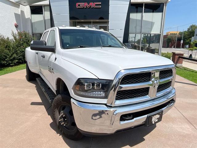 Photo of 2018 Bright White Clearcoat RAM 3500