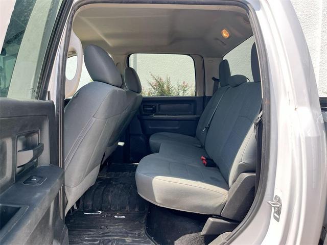 Photo of 2018 Bright White Clearcoat RAM 3500