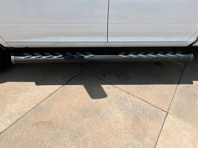 Photo of 2018 Bright White Clearcoat RAM 3500