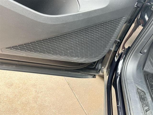 Photo of 2024 Deep Black Pearl Volkswagen Atlas Cross Sport