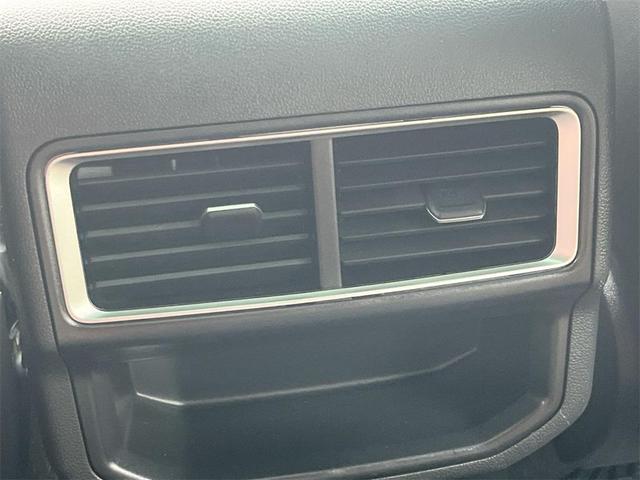 Photo of 2024 Deep Black Pearl Volkswagen Atlas Cross Sport