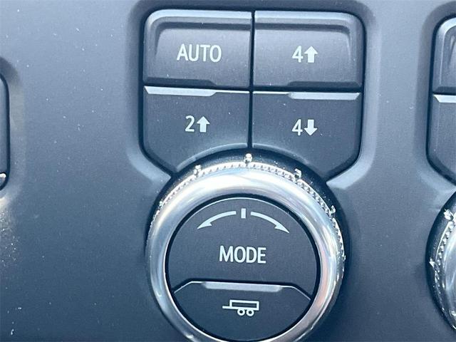 Photo of 2025 Summit White GMC Sierra 2500