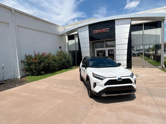 Photo of 2024 Ice Cap Toyota RAV4 Hybrid